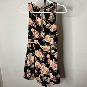 Fab’rik Floral Romper W/ Pocket Size Small